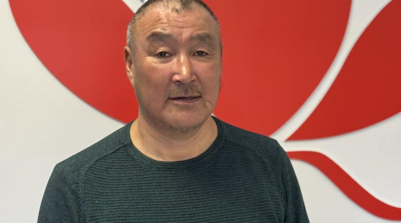 Peter Utuange vender tilbage fra Naleraq til Siumut